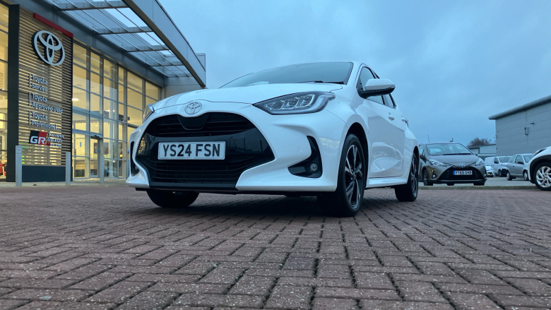 Toyota Yaris 1.5 Hybrid Design 5dr CVT Hybrid Hatchback